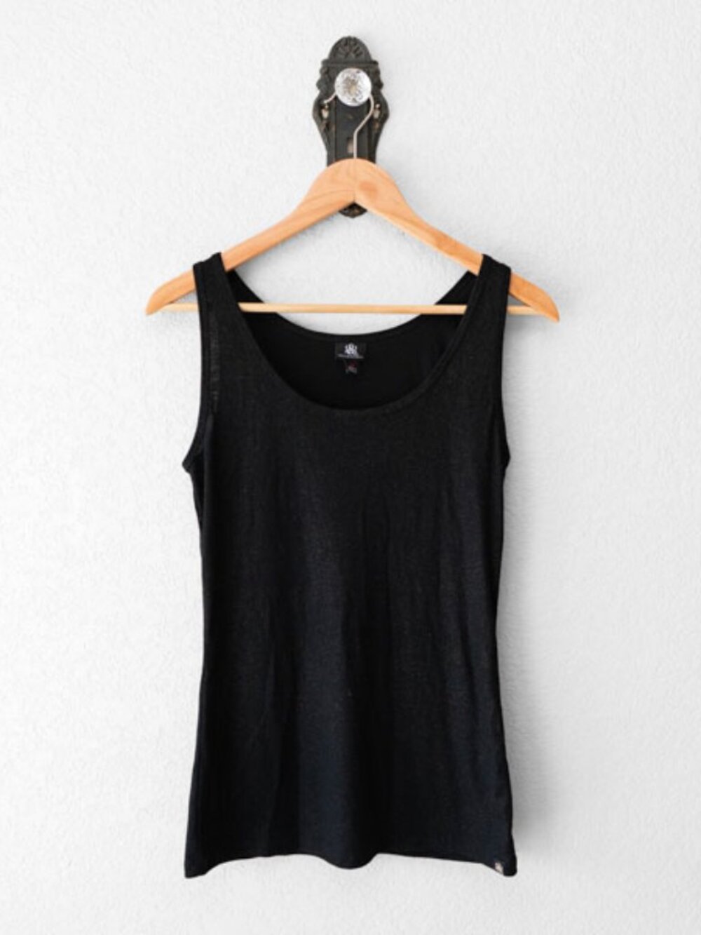 Rock & Republic Black Metallic Tank Top Womens M Stretch Sleeveless Shimmer Knit
